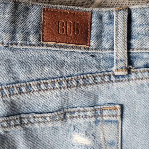 BDG High Rise Cut Offs - Picture 3 of 4